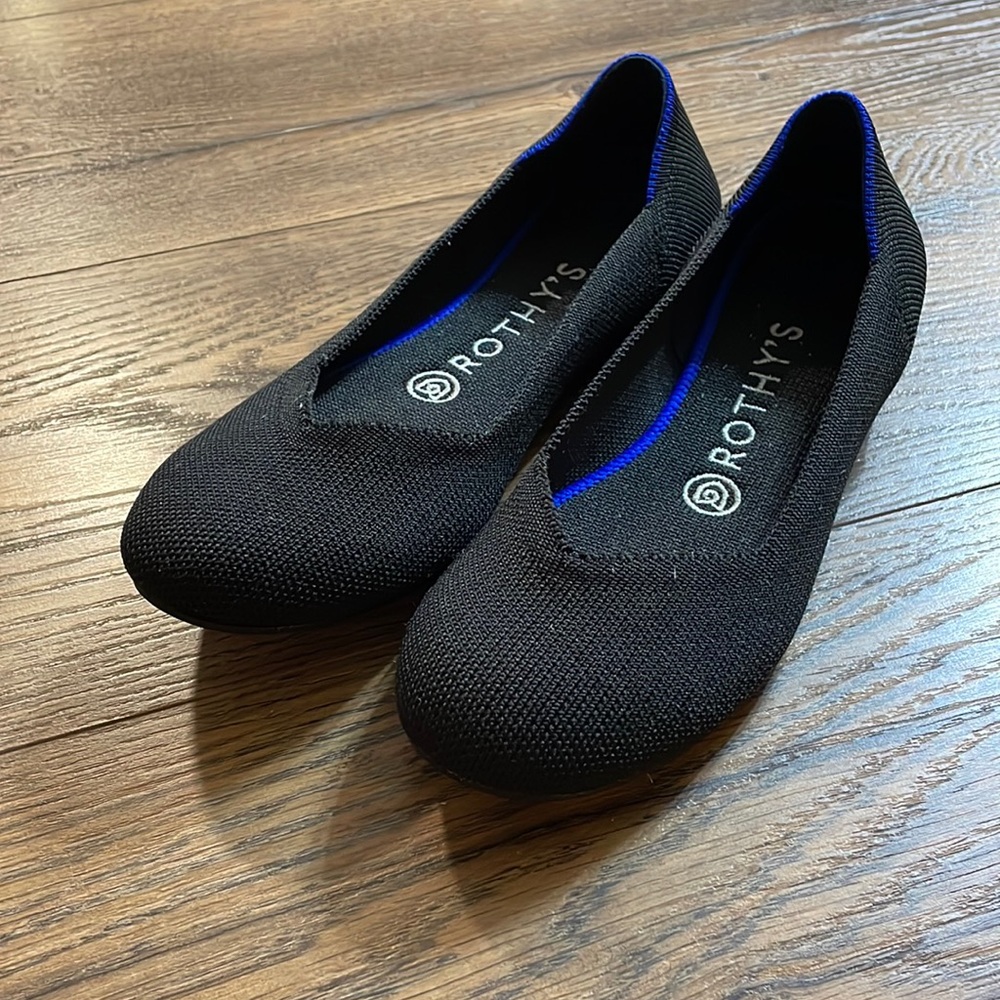 Black round toe Rothy’s flats size 7